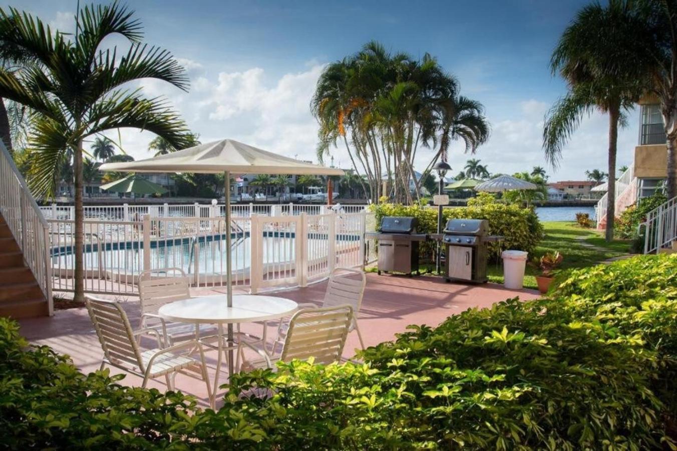 Villa Studio Intracoastal Views! 5 Min Walk To The Beach à Pompano Beach Extérieur photo